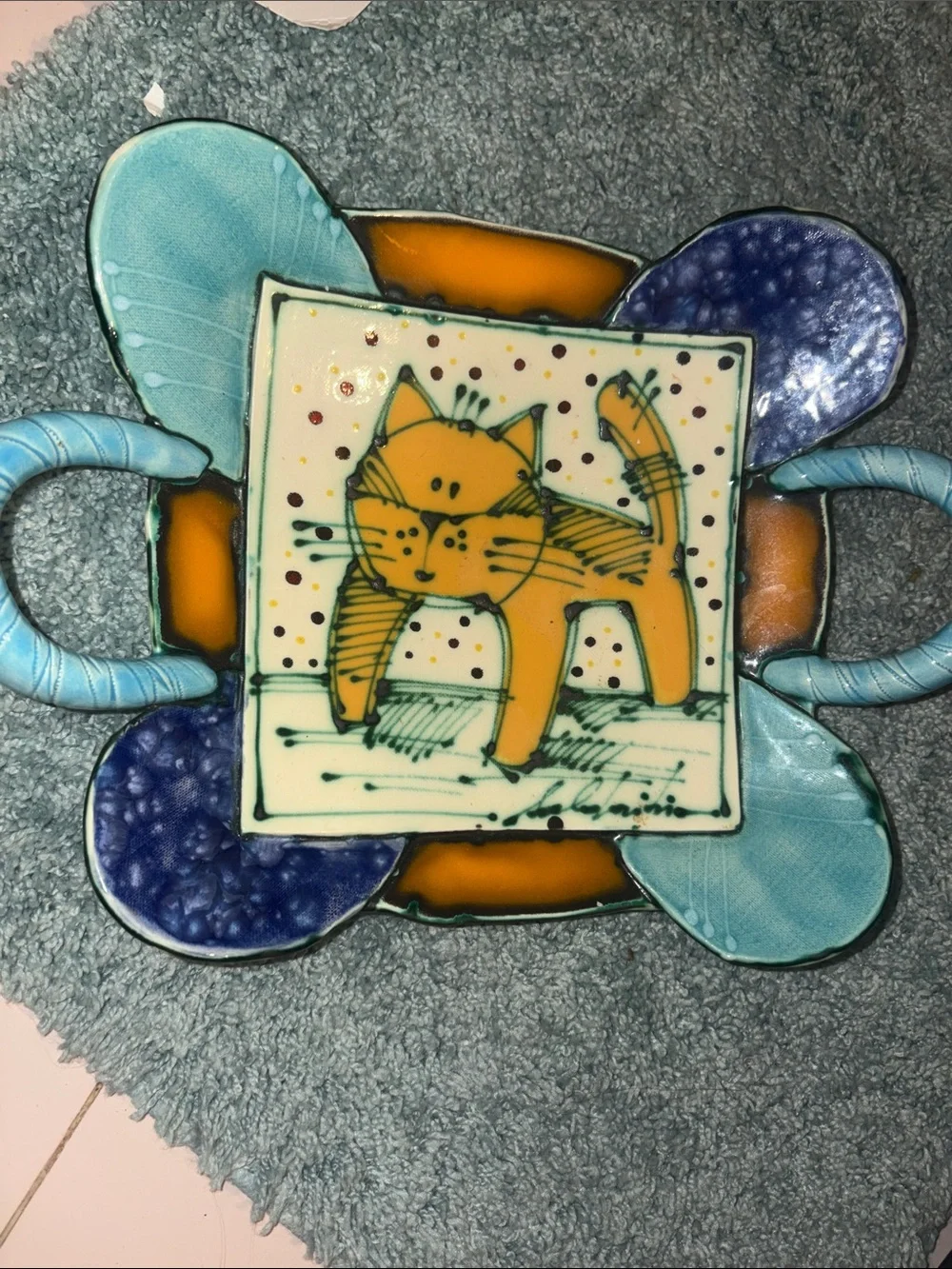 RARE Juozas & Rasa Saldaitis CAT wall /art platter with double handles ;signed - Picture 3 of 9